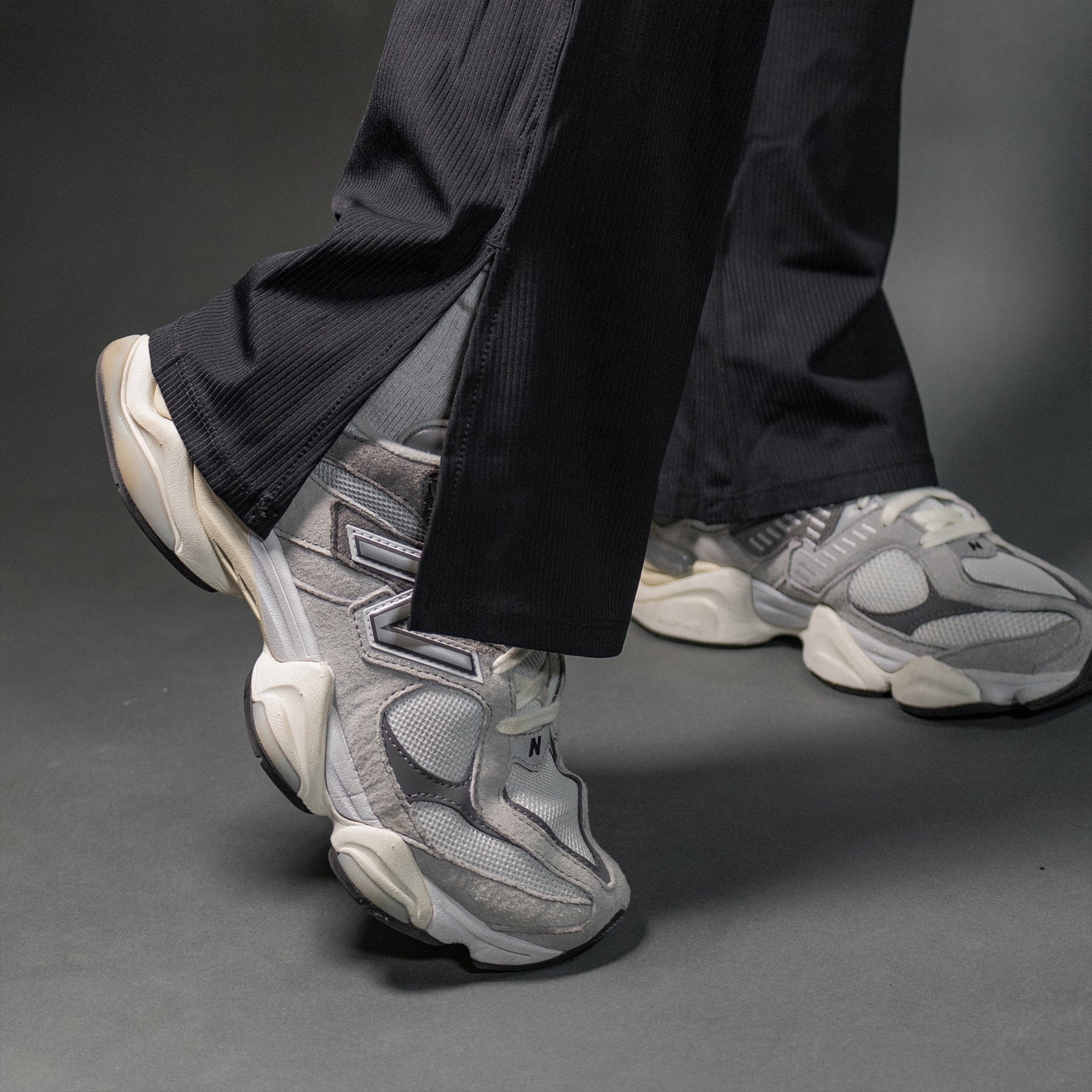 Reborn Flared Leggings | Jet Black