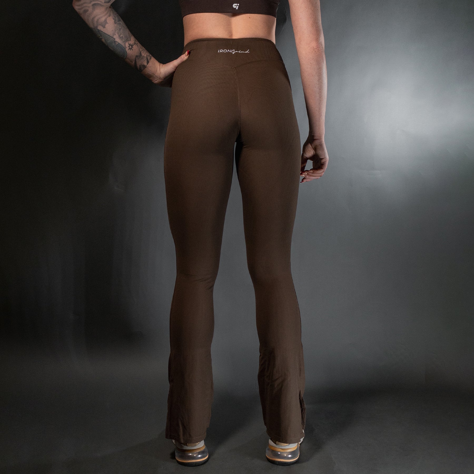 Reborn Flared Leggings | Walnut