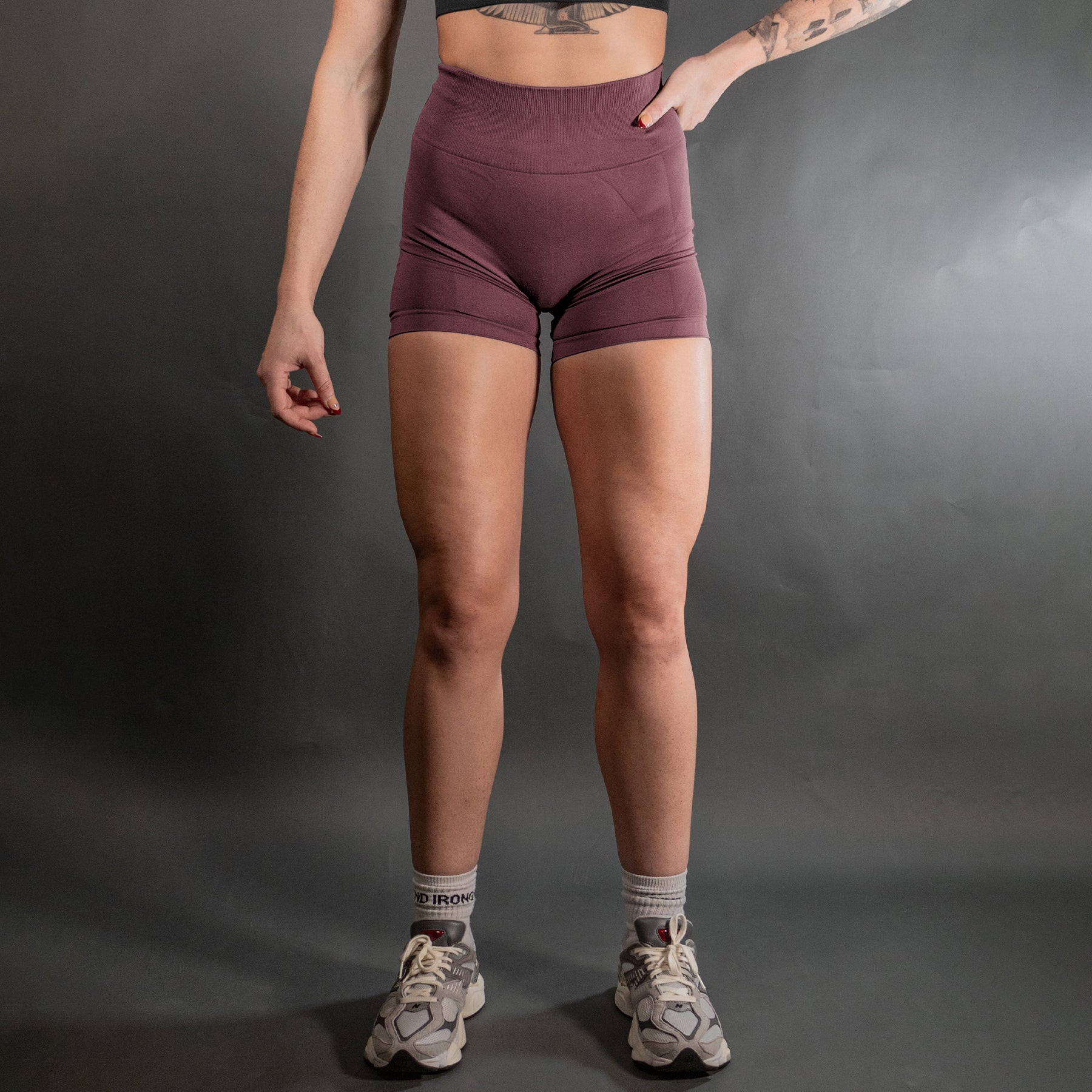 Reborn Contour Seamless Shorts | Grape