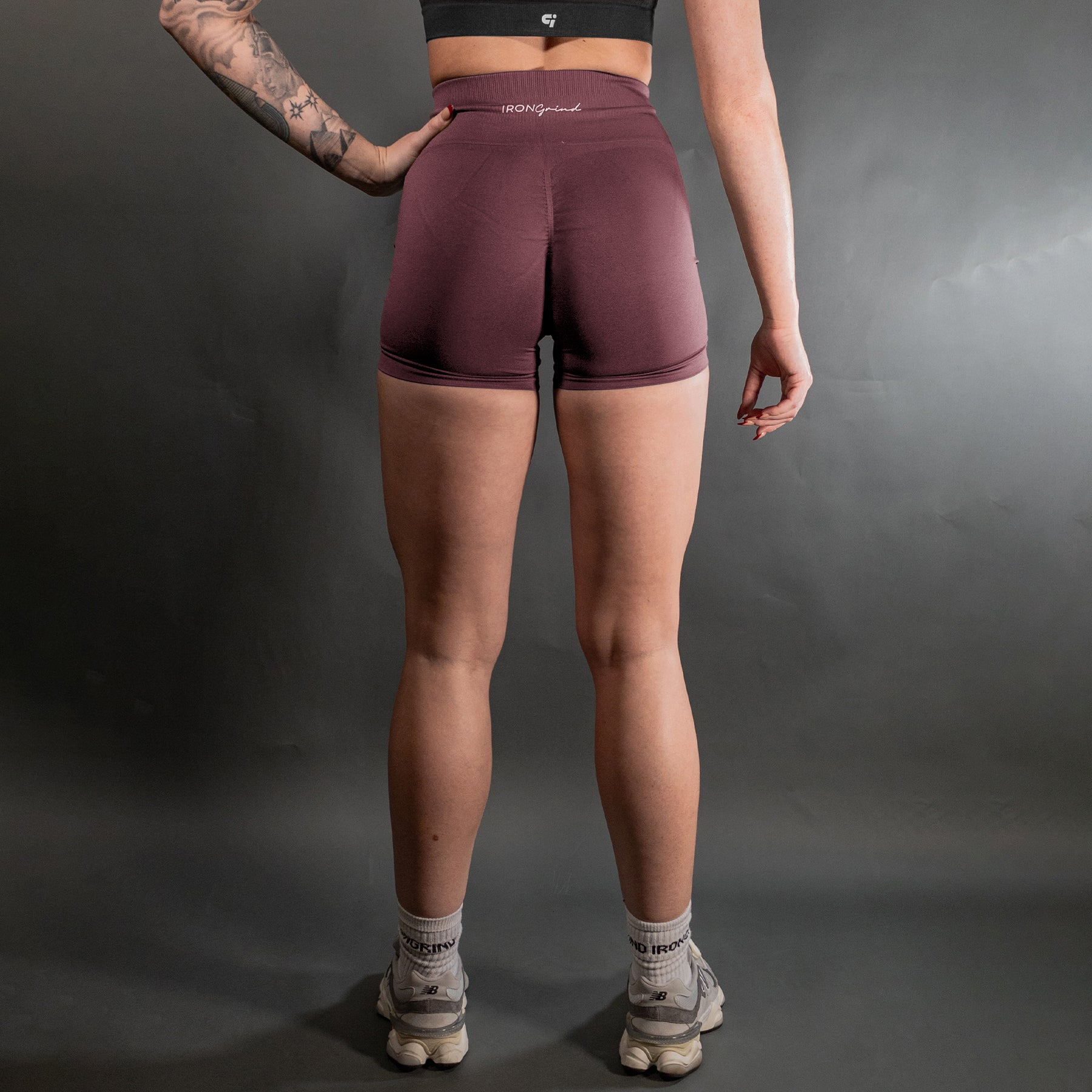 Reborn Contour Seamless Shorts | Grape