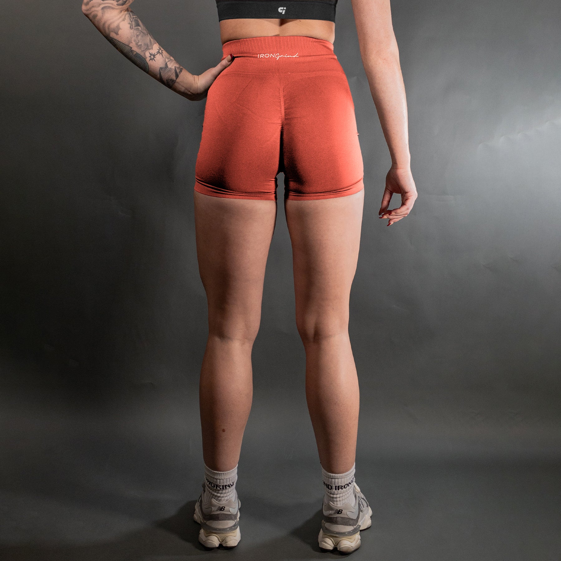 Reborn Contour Seamless Shorts | Peach Echo