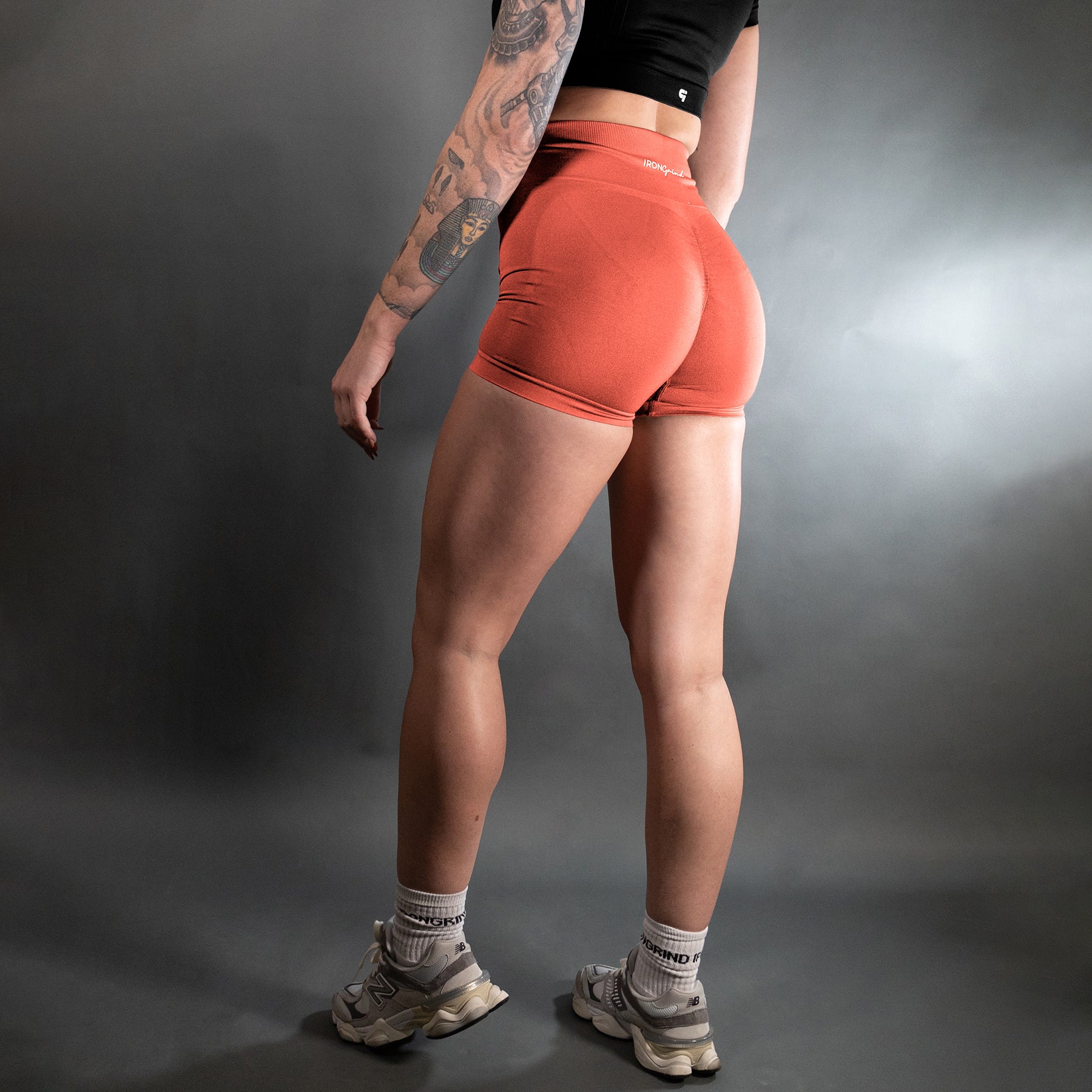 Reborn Contour Seamless Shorts | Peach Echo
