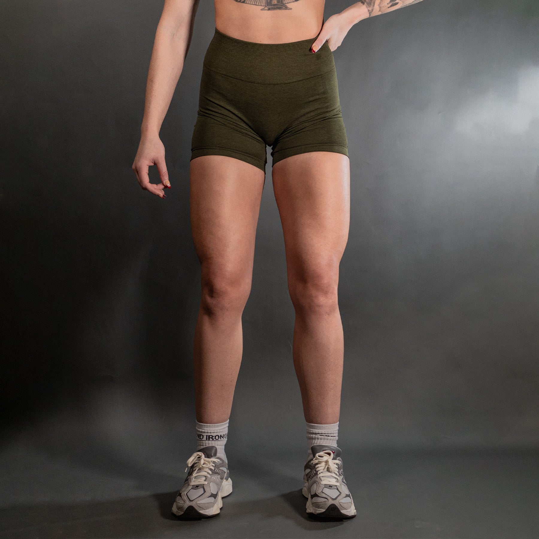 Reborn Contour Seamless Shorts | Olive Branch