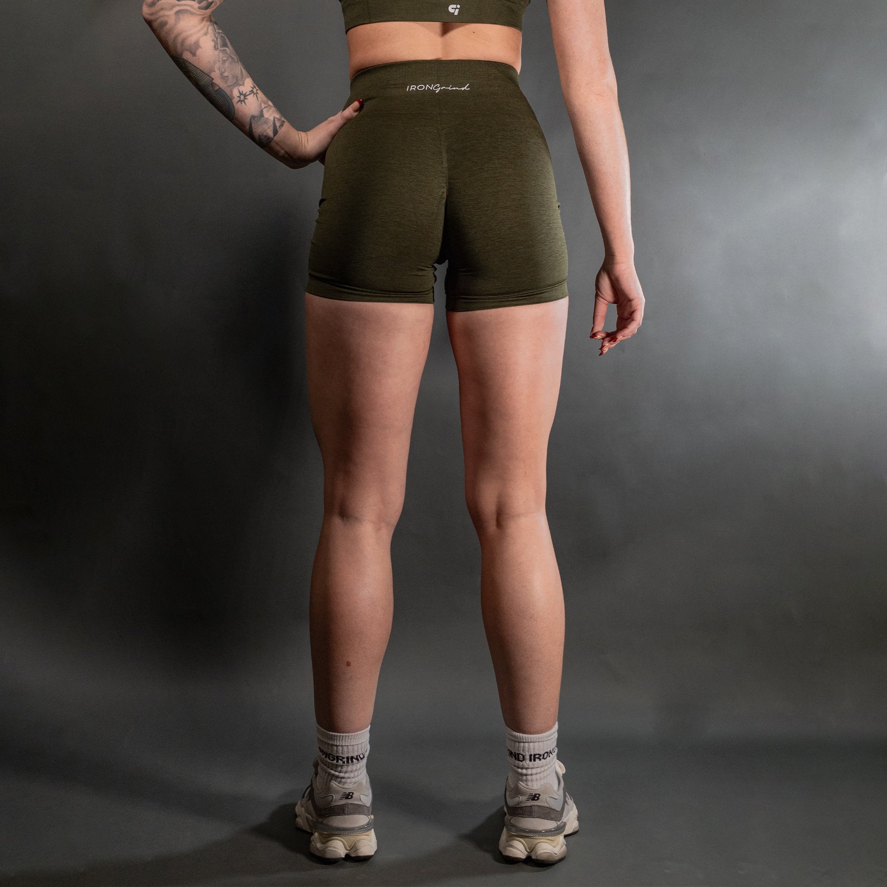 Reborn Contour Seamless Shorts | Olive Branch
