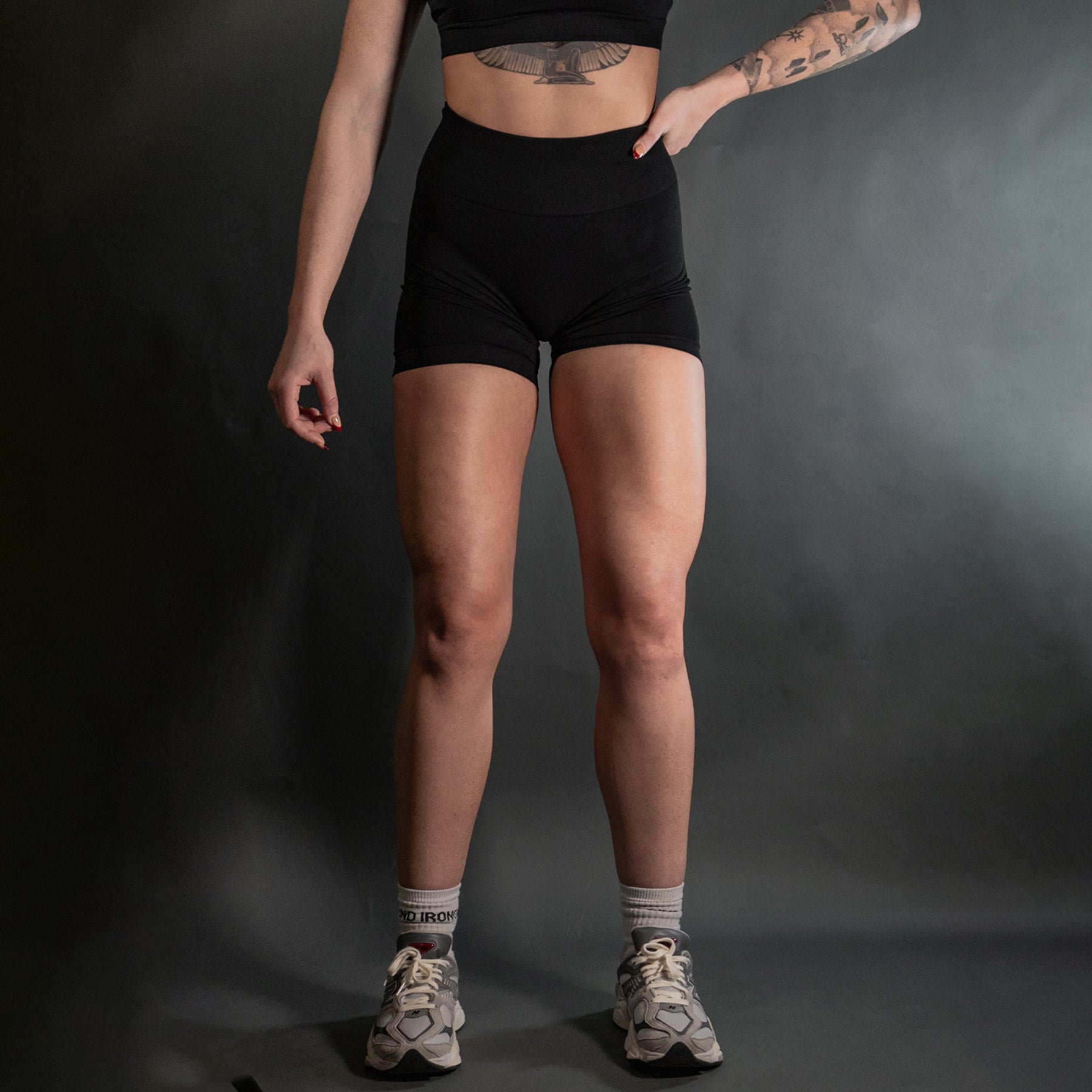 Reborn Contour Seamless Shorts | Jet Black