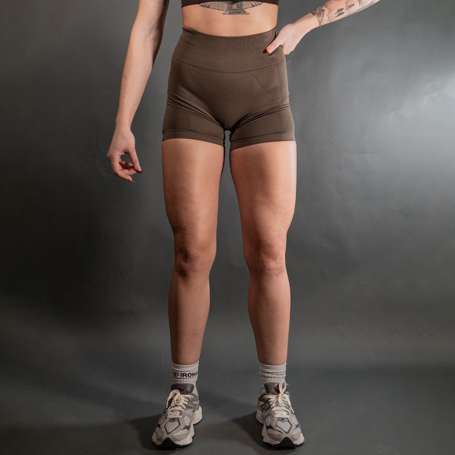 Reborn Contour Seamless Shorts | Mocha