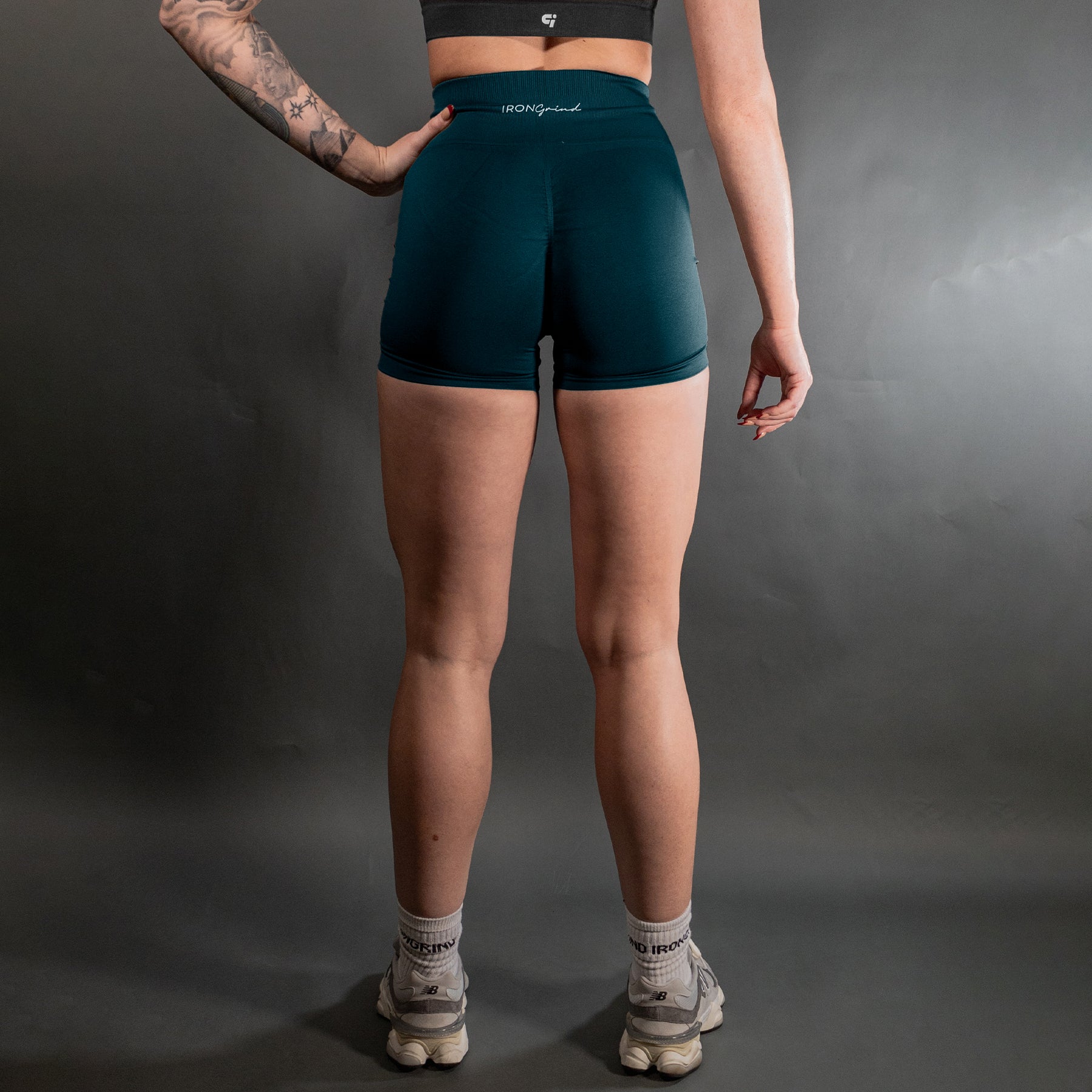 Reborn Contour Seamless Shorts | Peacock