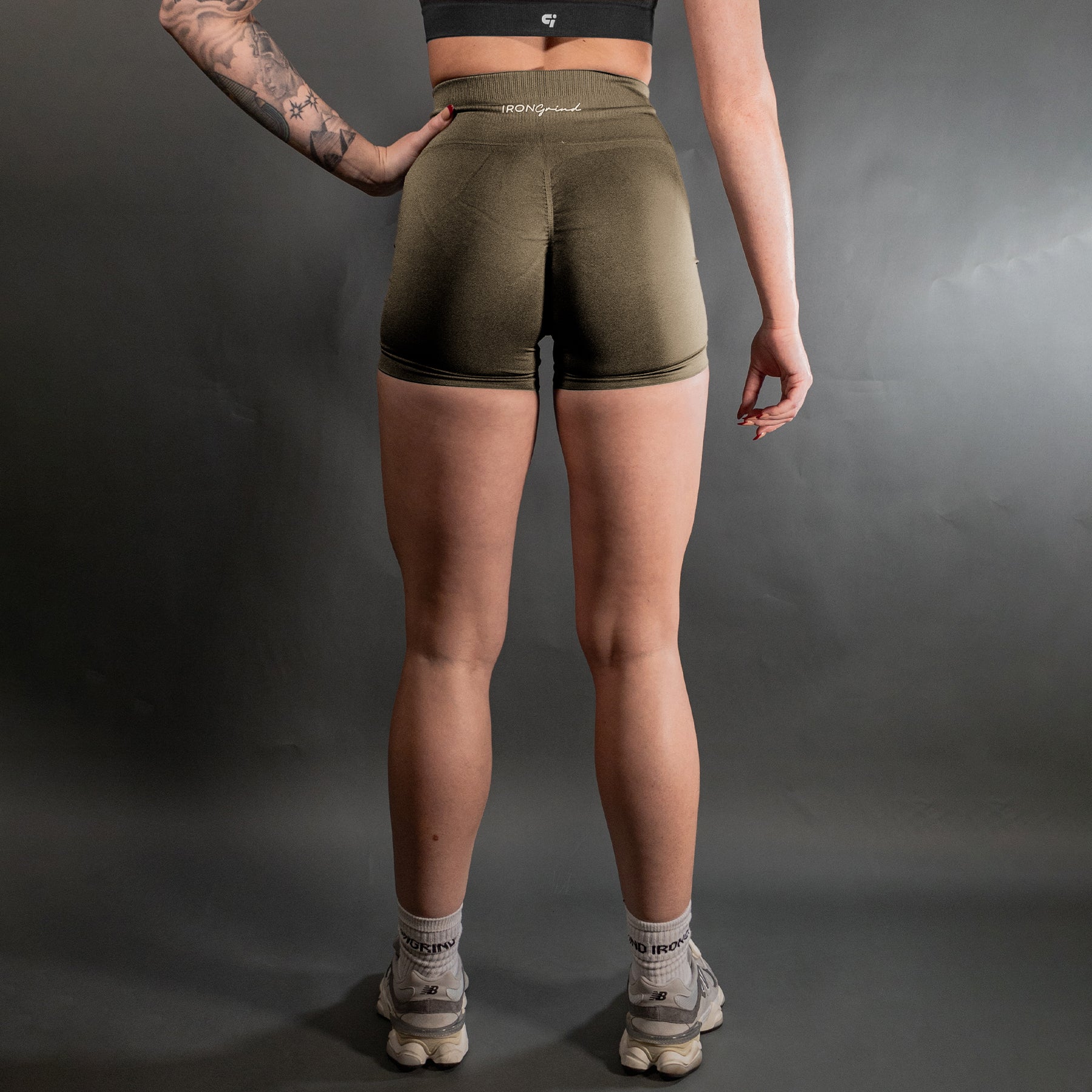 Reborn Contour Seamless Shorts | Sage Green